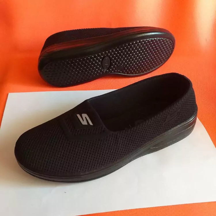 اسکیچرز زنانه کفش طبی پیاده روی S - نمای بالا