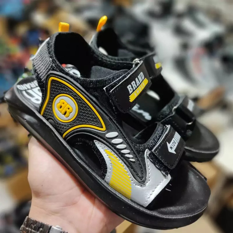 صندل تابستانی پسرانه مدل برند تک سایز 33