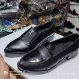 کفش زنانه پاشنه 4سانتی مدل ساعتی رویه چرم بیاله