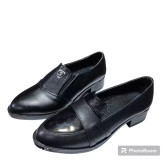 کفش زنانه پاشنه 4سانتی مدل ساعتی رویه چرم بیاله