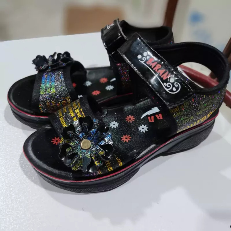 صندل دخترانه تابستانی رکابدار باران