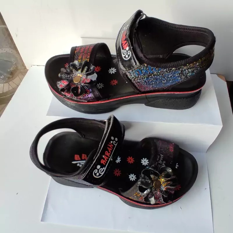 صندل تابستانی رکابدار ذخترانه