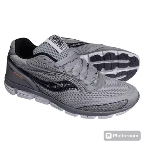 کتونی ورزشی ساکونی