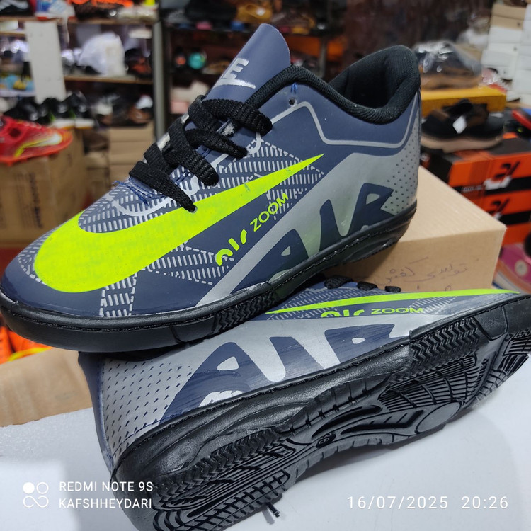 کفش ورزشی فوتبال سالنی