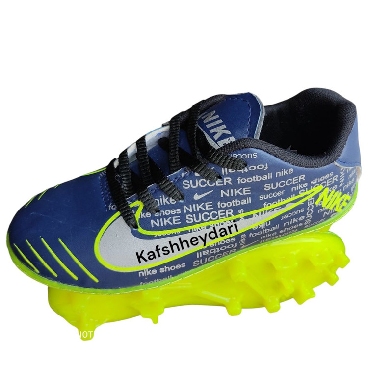 کفش فوتبال استوک بلند ومن طبیعی