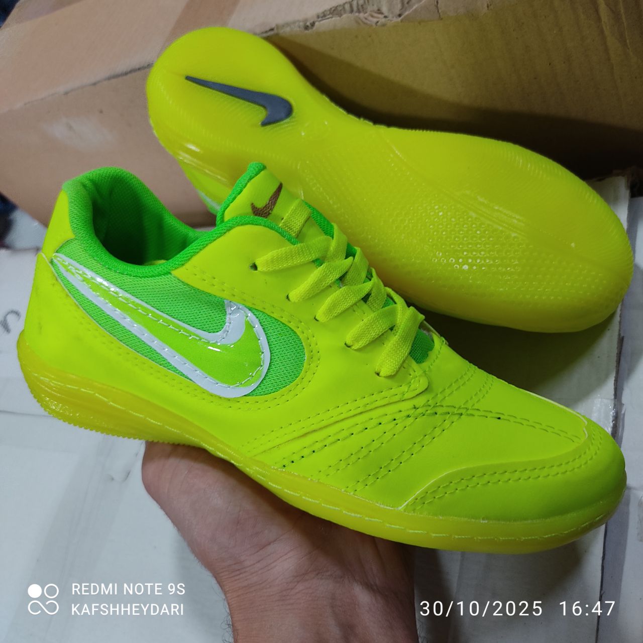 کفش ورزشی فوتبال سالنی نایک سوپر فلای لونارلُن