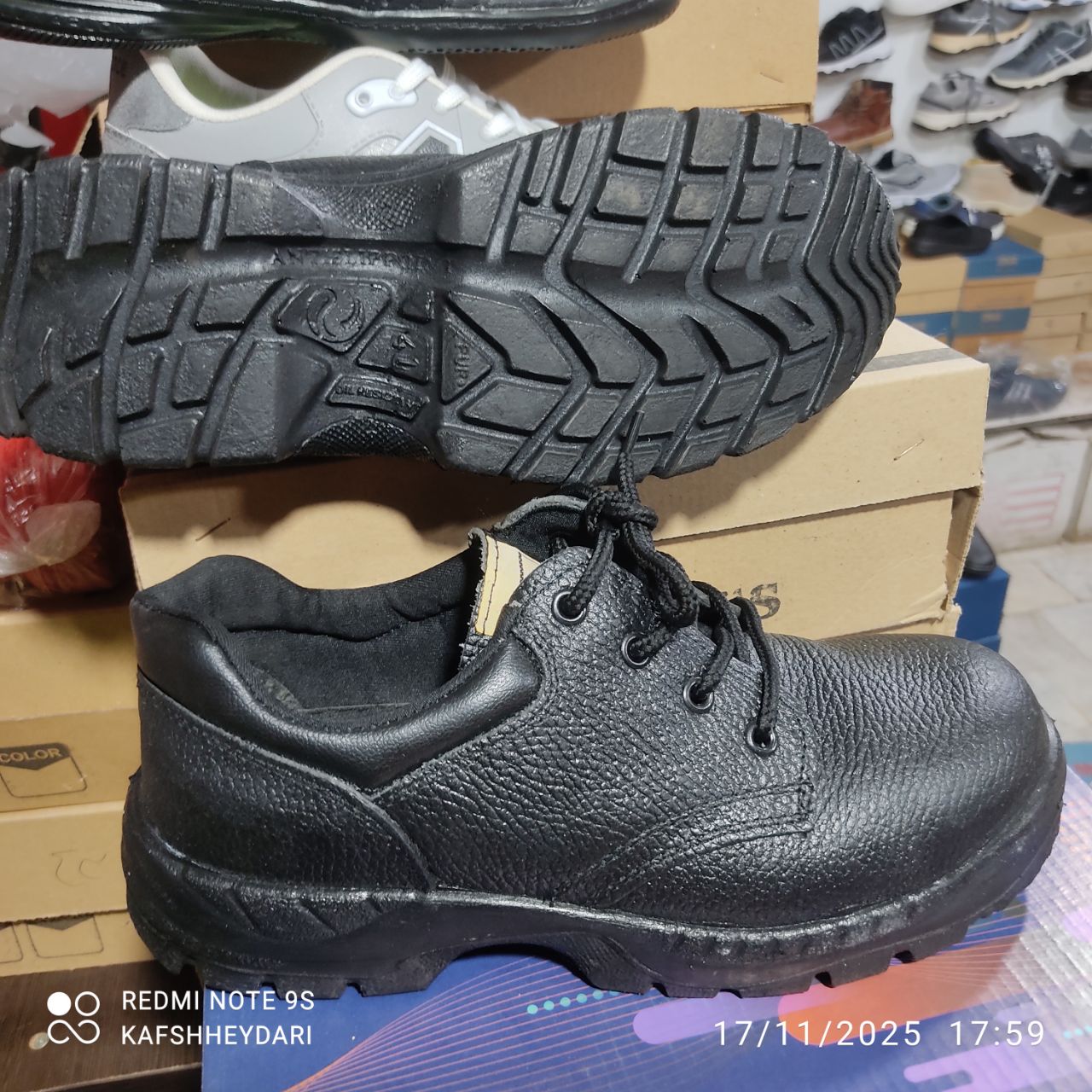 کفش ایمنی نگهبان مدل ماموت پنچه فولادی