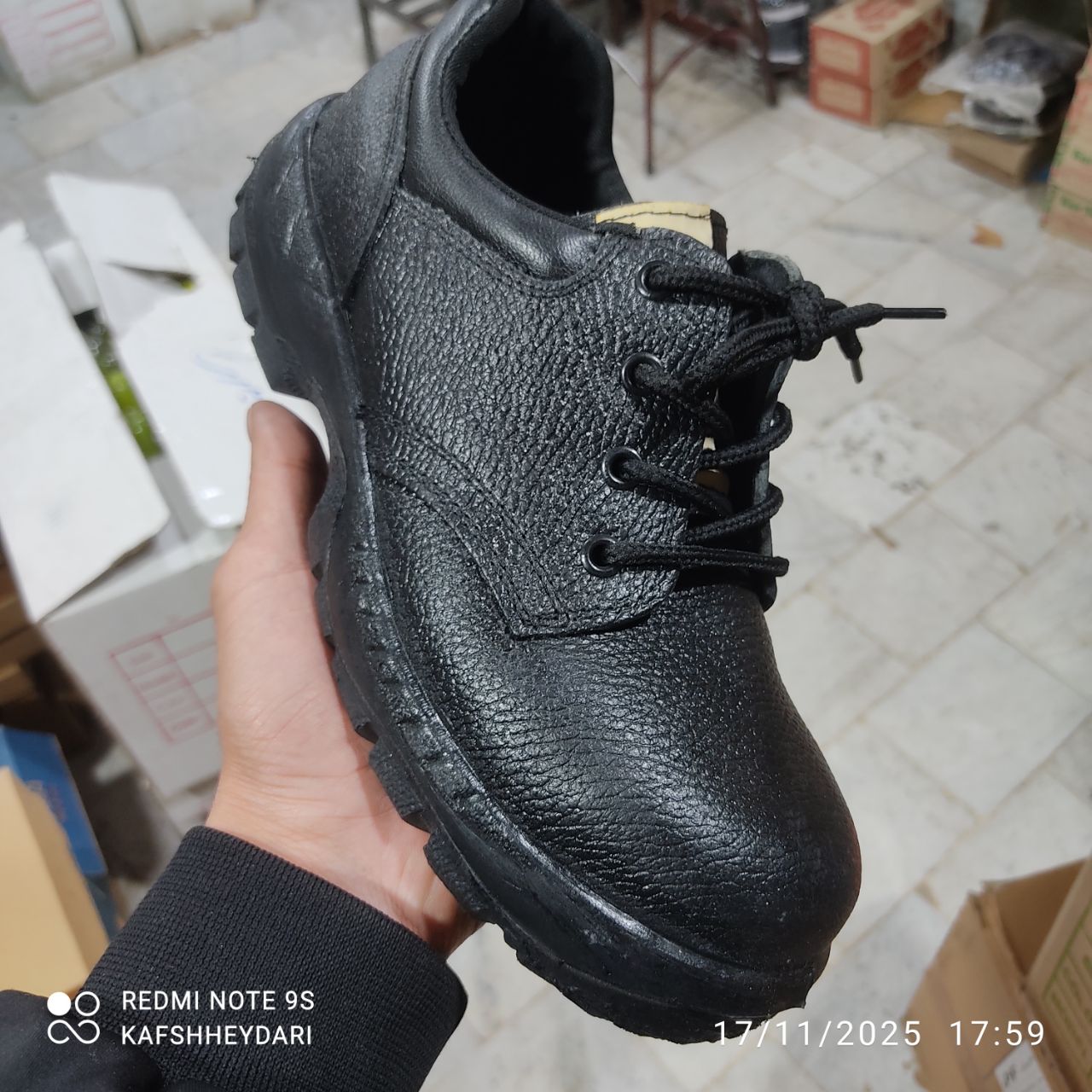 کفش ایمنی نگهبان مدل ماموت پنچه فولادی