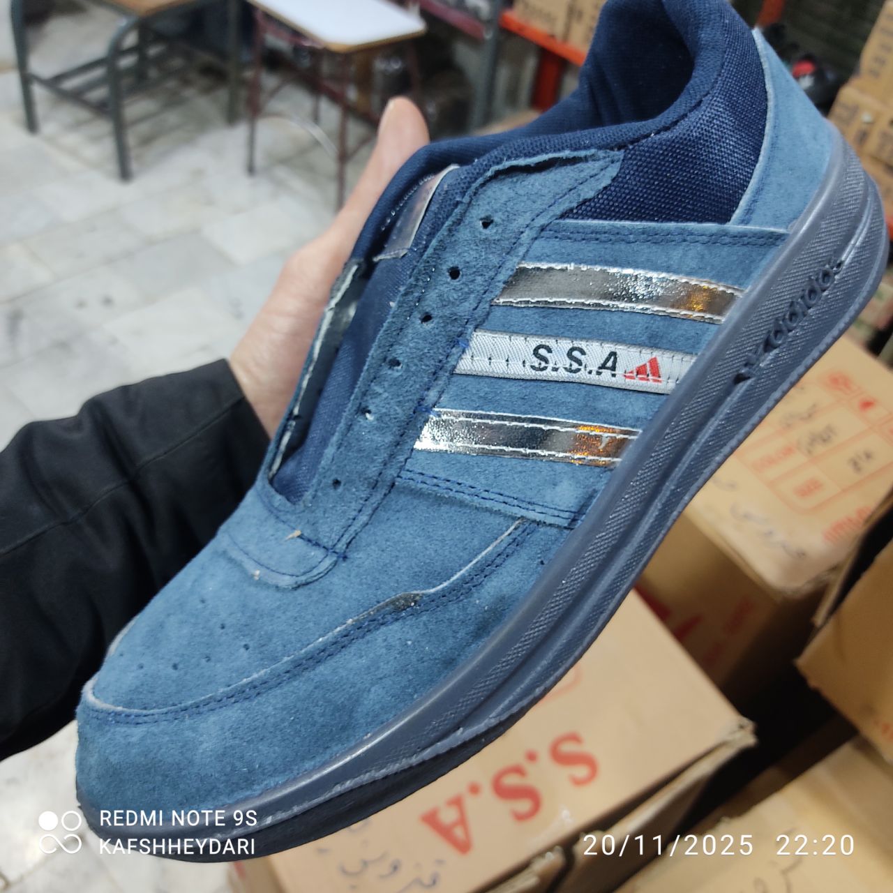 کفش بزرگ پا مردانه سایز ۴۶و۴۷ آدیداس چرم SSA