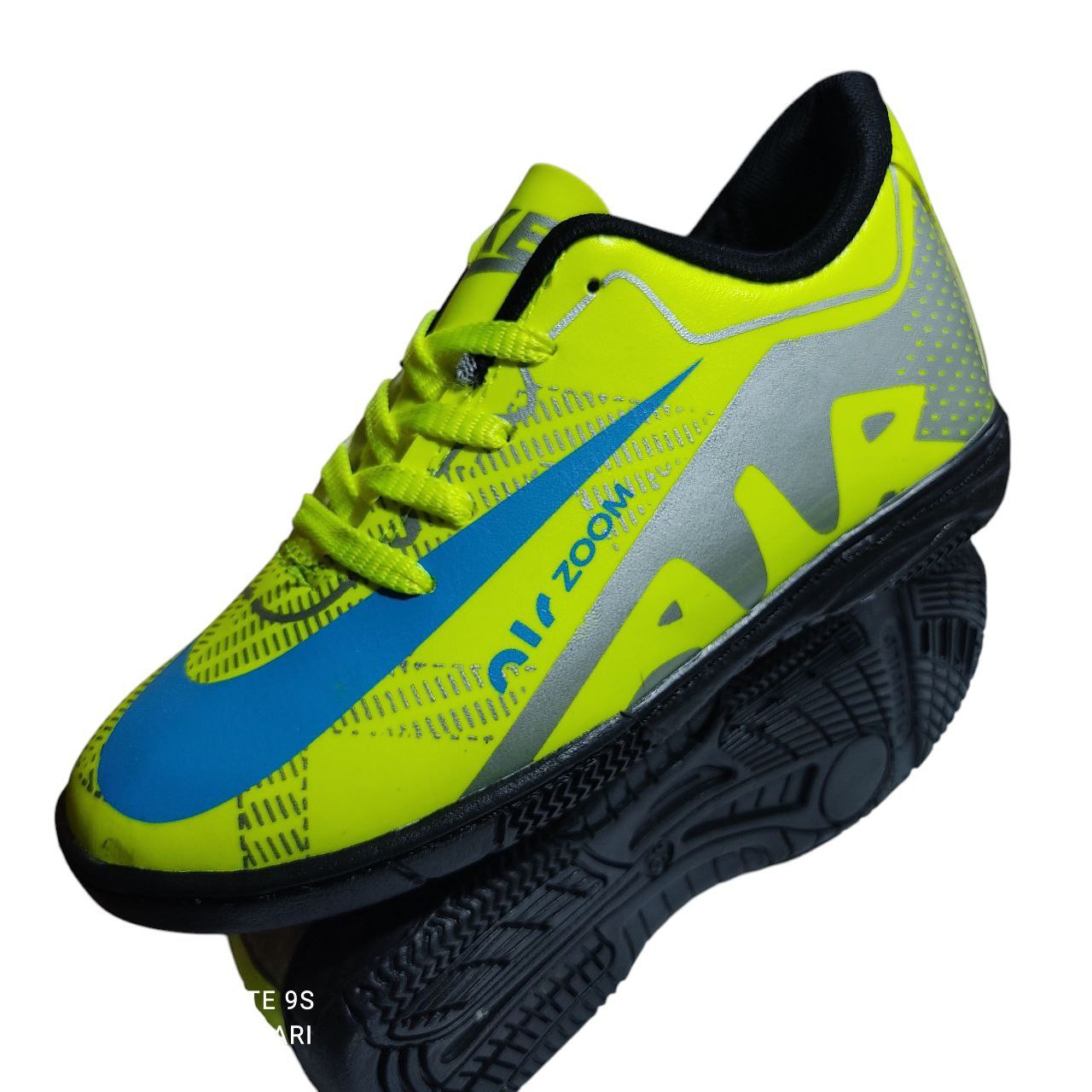 کفش ورزشی سالنی فوتسال سایز 30تا45