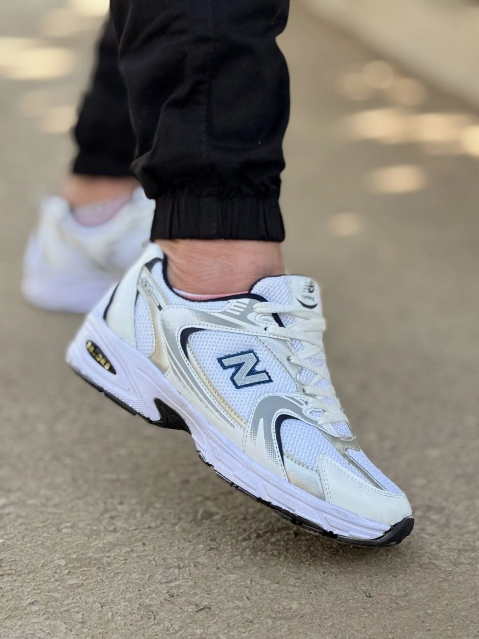 کتانی نیوبالانس 530NB