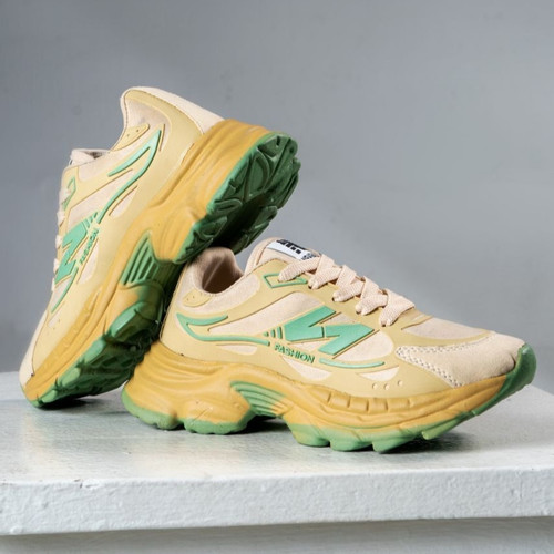 کتونی مدل نیو بالانس نیو فیس