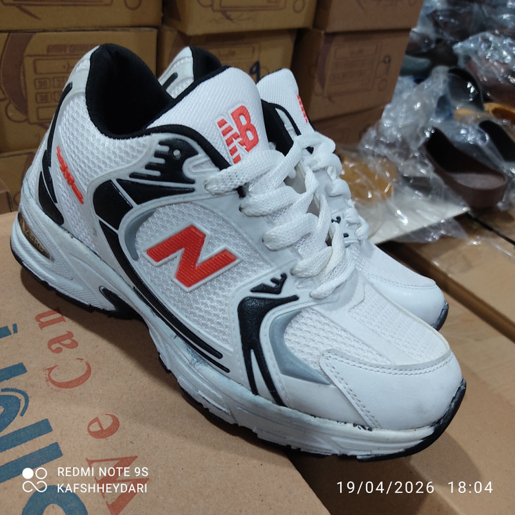 کتانی نیوبلانس ۵۳۰ نمای اضافی