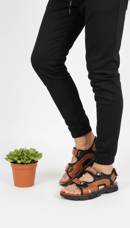 صندل تابستانی رکابدار مردانه رنگ عسلی قهوای