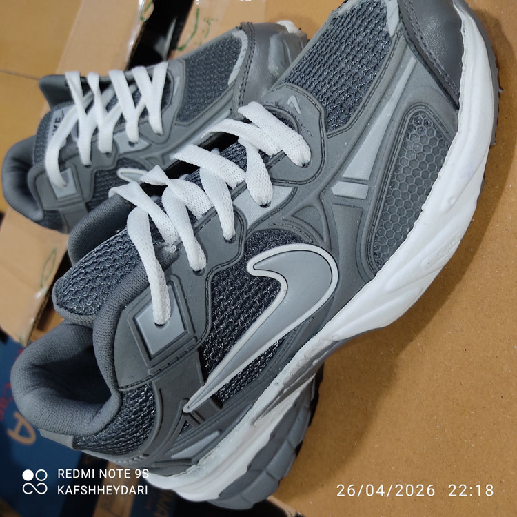 NIKE V2 کتونی نایک V2